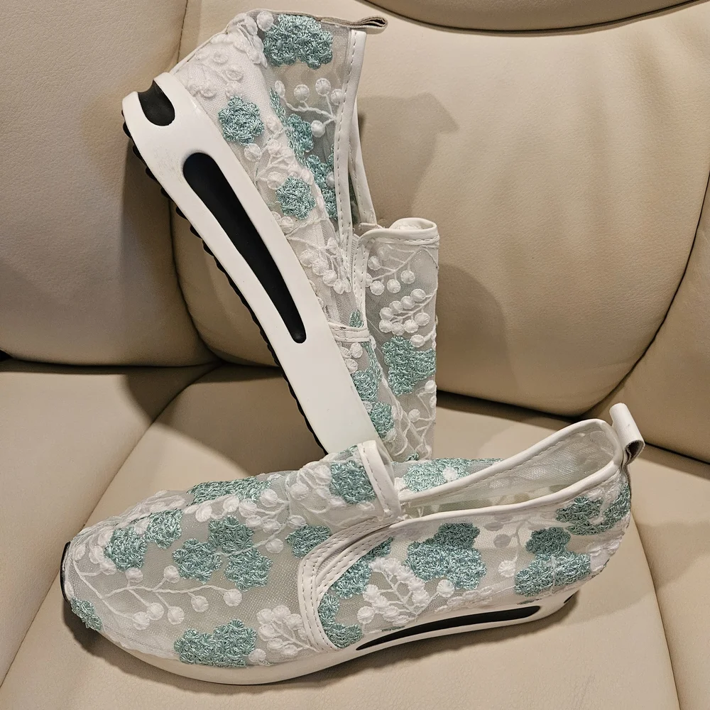 Floral Lace Slip-On Shoes - Picture 2 of 4